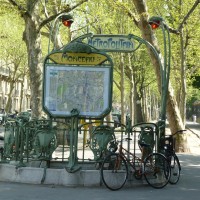 Guide for visitors to Paris